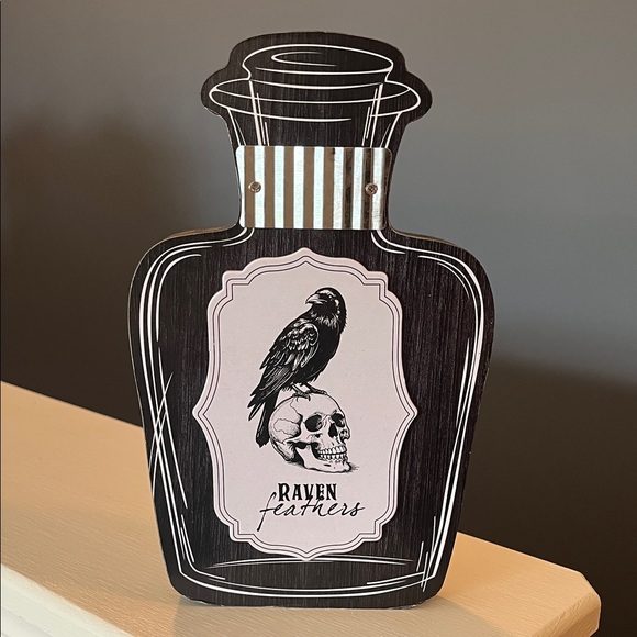 Raven Feathers Black Decorative Accent NWT - Picture 1 of 6